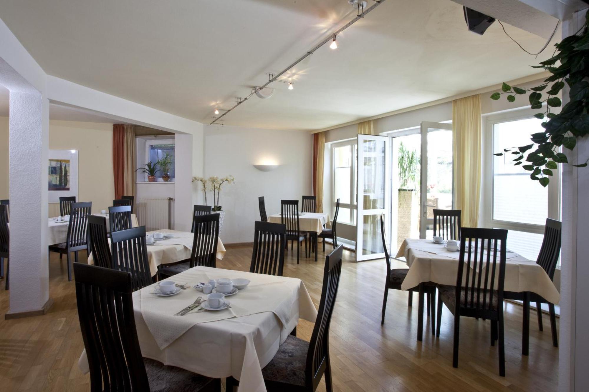 Hotel Am Braunen Hirsch Celle Buitenkant foto